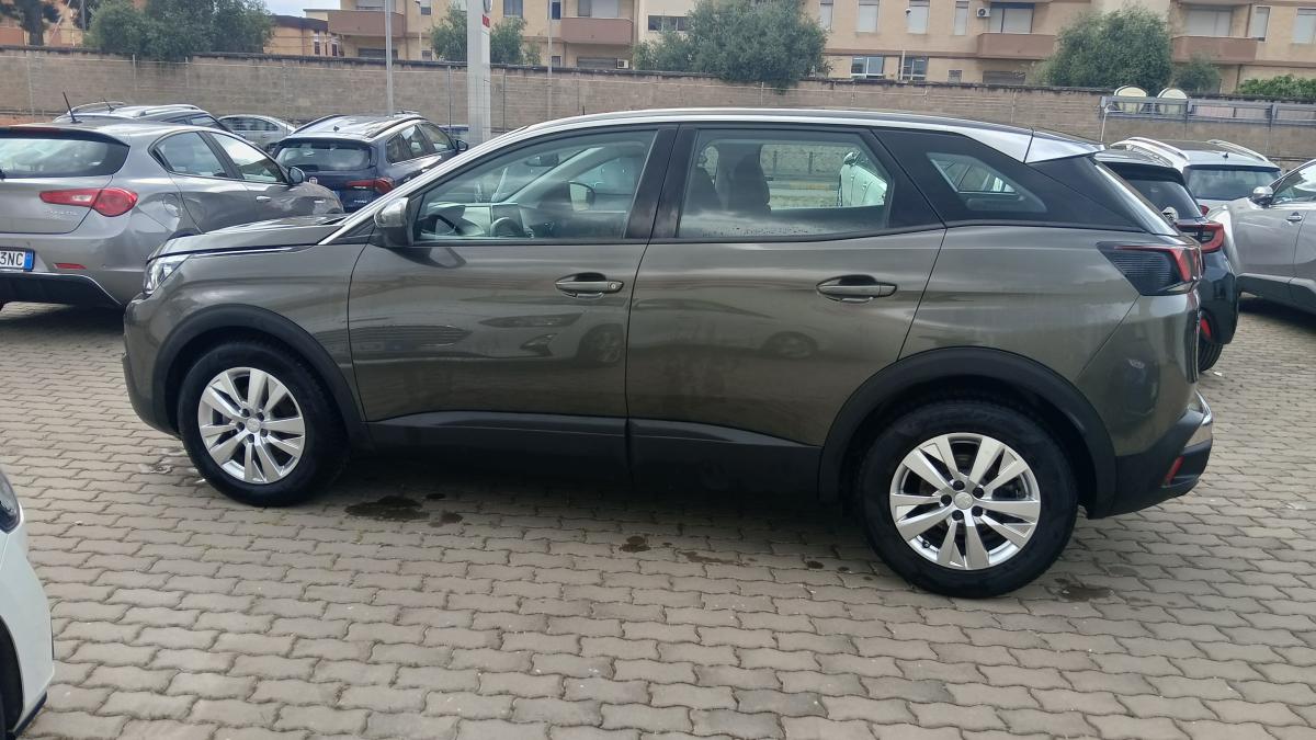 Peugeot 3008 BlueHDi 130 S&S Business